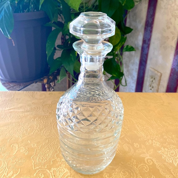 Vintage Decanter - Picture 1 of 4